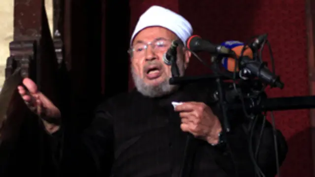 يوسف القرضاوي أحد رجال الدين السنة الذين أفتو "بالجهاد"