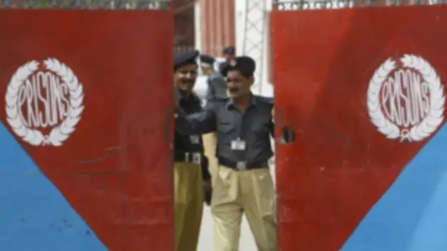 کابل په دې باور دى چې که په پاکستان کې زنداني شوي لوړ پوړي طالبان خوشي شي نو دا چاره به د سولې له بهير سره مرسته وکړي.