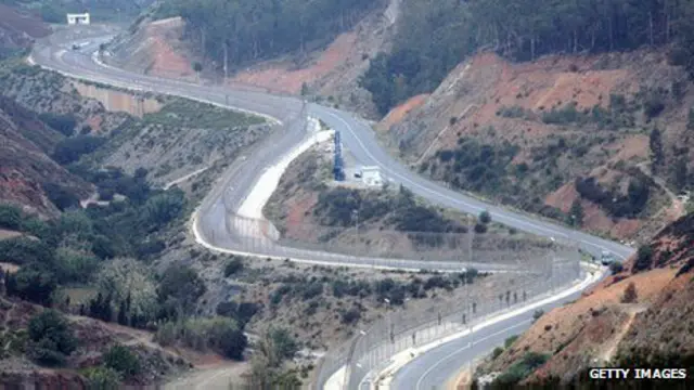 Граница Сеуты с Марокко