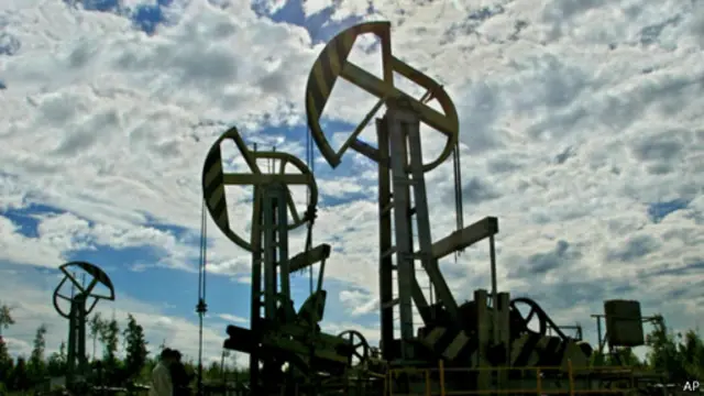 Нефтедобыча, Тюмень