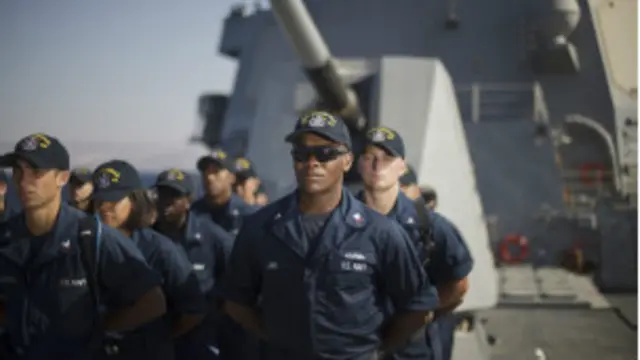 من المناورات