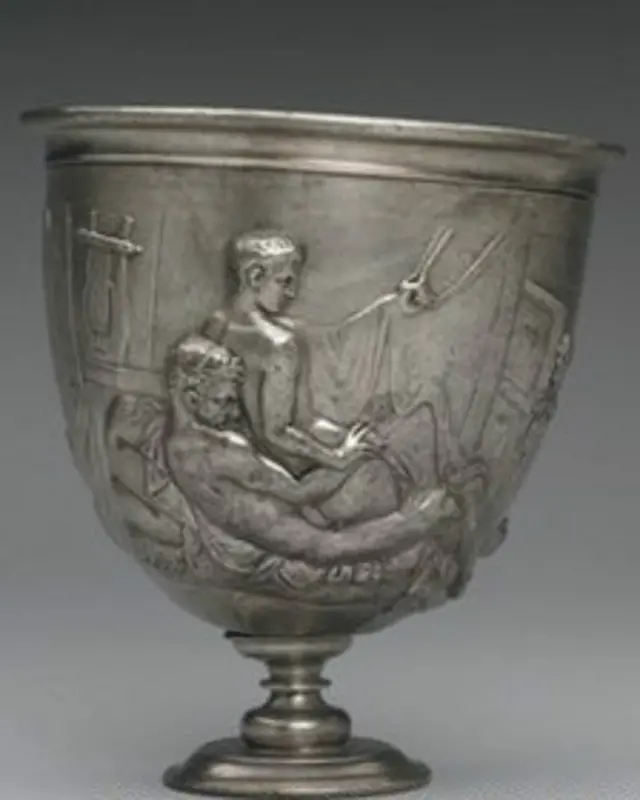 वॉरेन कप पर बनी इस कृति को संग्रहालय ने 1950 के दशक में रखने से मना कर दिया था