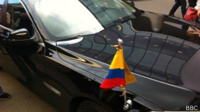Автомобиль посольства Эквадор находился на территории аэропорта "Шереметьево"