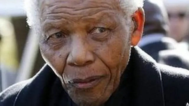 نېلسن منډېلا چې ۹۴ کلن دی، د روان جون لومړيو کې د سږيو ناروغۍ له امله روغتون ته بېول شوی و.