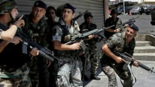 تأثر لبنان بالصراع الدائر في سوريا