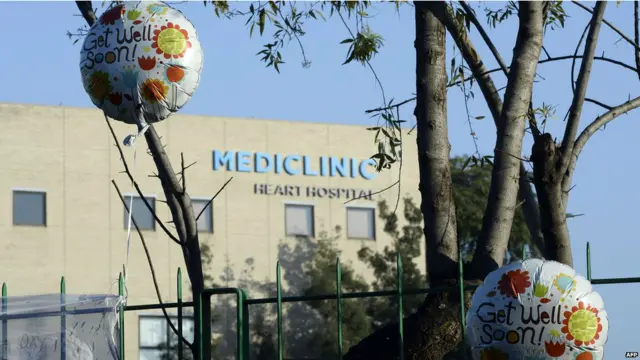 مازال نيلسون مانديلا في حالة حرجة في يومه السابع عشر في مستشفى أمراض القلب في بريتوريا. 