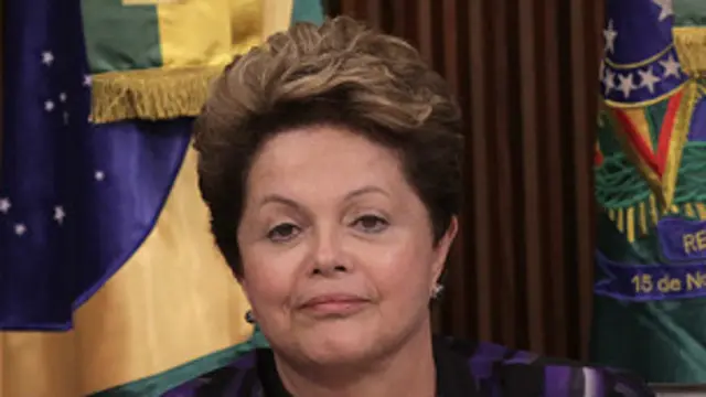 ජනාධිපතිනි රූසෙෆ් ප්රතිසංස්කරණ යෝජනා ඉදිරිපත් කළේ බලධාරීන් සමඟ පැවැත්වූ සාකච්ඡාවකදී