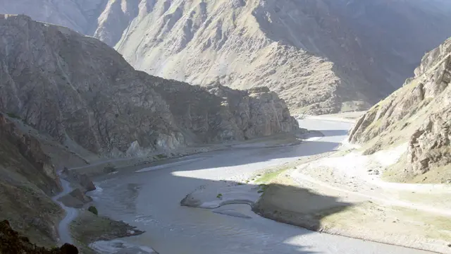 مرز مشترَک تاجیکستان و افغانستان