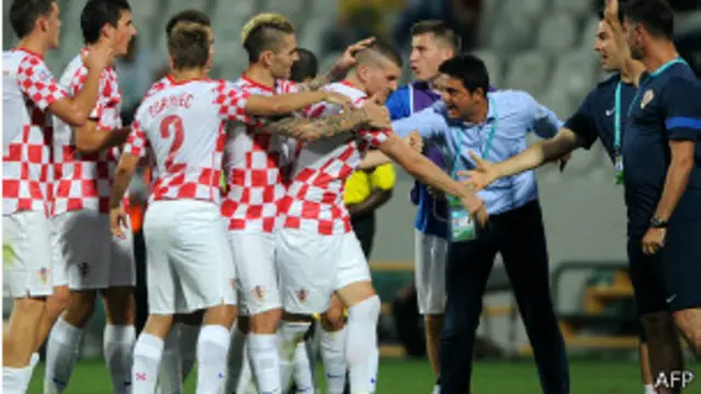 Хорватиялик футболчилар ўтган якшанба кунги илк учрашувларида "А" гуруҳи фаворити сифатида кўрилган уругвайлик рақибларини 1:0 ҳисобида мағлуб этишганди