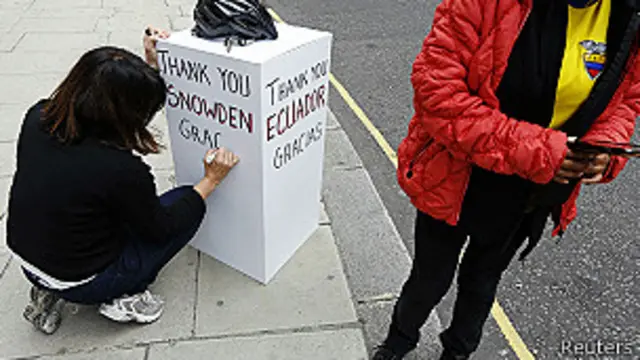 Snowden visto como un héroe