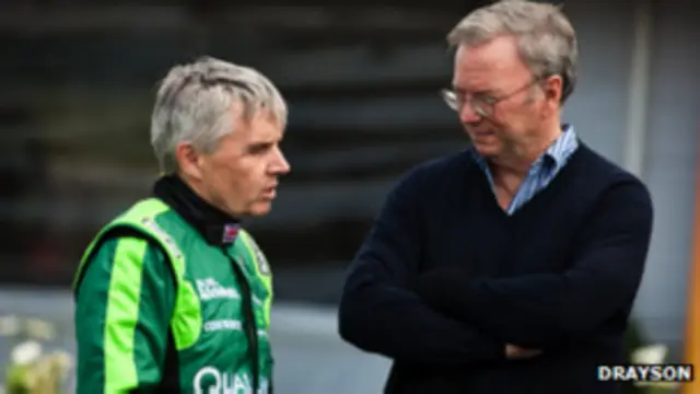 गूगल के चेयरमैन ने दो घंटे कार की प्रैक्टिस को देखा