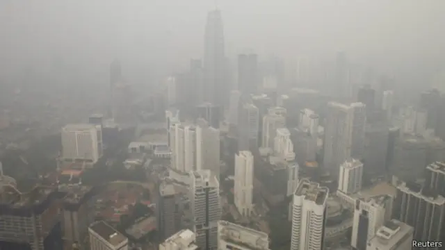 Kabut asap di Kuala Lumpur