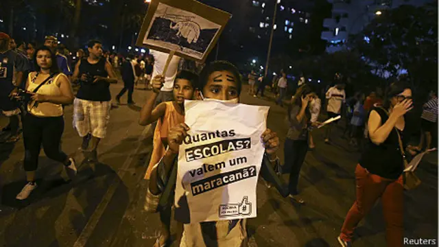 Manifestantes en Brasil