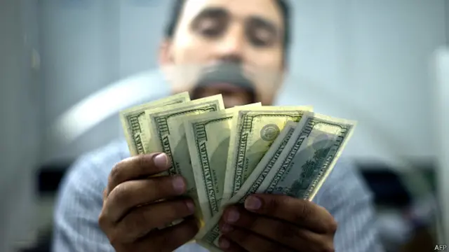 अमरीका,बजट,बिल,पैसा,फंडिंग,कामबंदी,बीबीसी हिंदी,हिंदी समाचार,bbc hindi, hindi news, news in hindi,obama, 