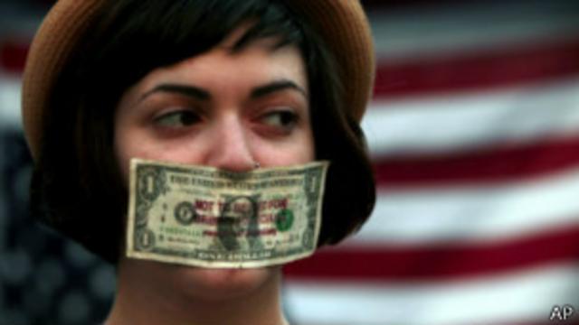 Manifestante do Occupy nos EUA | Foto: AP
