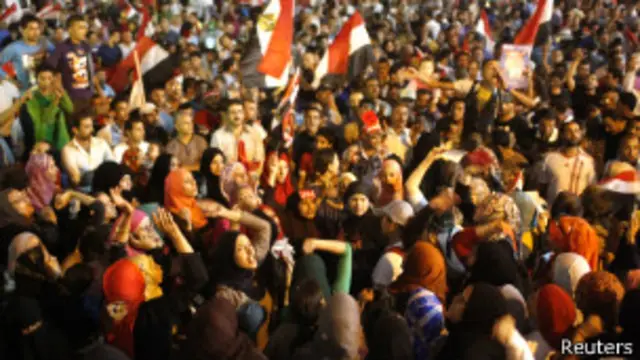 مخالفان مرسی