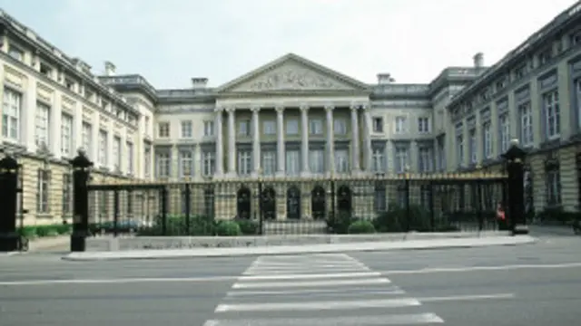 Quatro dos cinco partidos da coalização belga apresentaram o projeto | Foto: BBC
