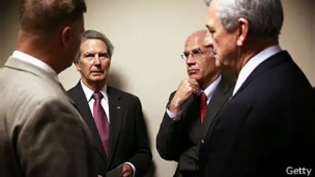 این گروه از نمایندگان مجلس آمریکا درباره دخالت در سوریه ابراز نگرانی می‌کنند
