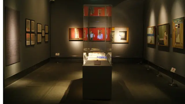 《黎明曙光：1974至1985中国的前卫艺术》