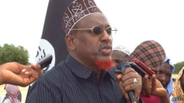 يوجد حسن ظاهر عويس حاليا في مدينة أدادو. 