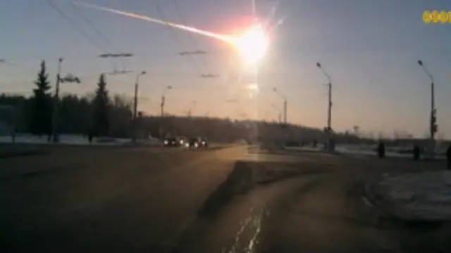 اس سال کے شروع میں چيلیابنسک میں جو شہابیوں کی بارش ہوئي تھی اس میں سولہ سو افراد زخمی ہوئے تھے