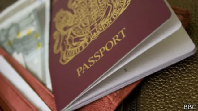 ब्रितानी पासपोर्ट
