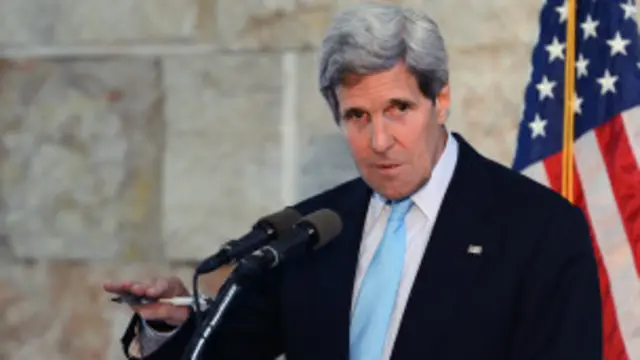 Ngoại trưởng Hoa Kỳ John Kerry nói việc áp dụng các biện pháp để bảo vệ an ninh quốc gia là "không có gì bất thường"