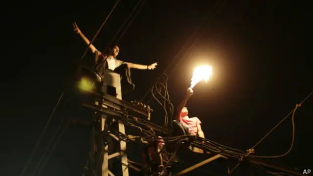 Акция протеста у президентского дворца в Каире