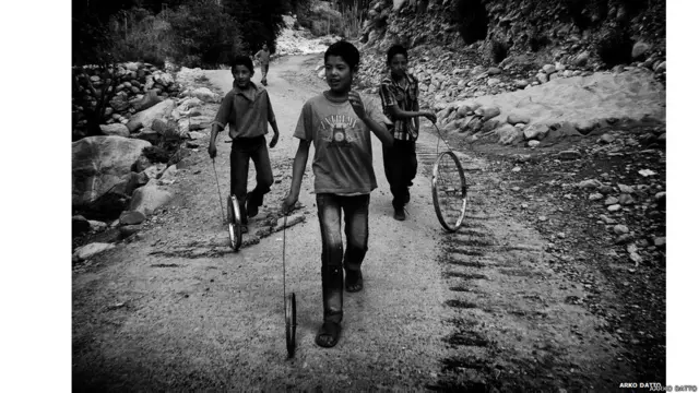 बाल्टिस्टान के भारत प्रशासित हिस्से में सात गांव हैं जिनकी आबादी लगभग पांच हज़ार है.