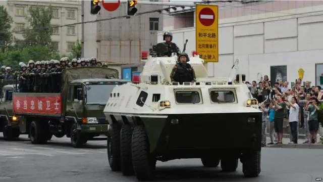 Porno xlor bilan uyqu qoyish va becerdin Ogizda porno