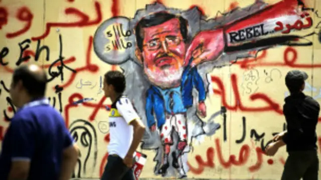 مخالفان مرسی می‌گویند او در یک سال گذشته کاری نکرده؛ موافقانش می‌گویند یک سال، کافی نیست