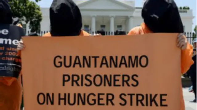 وړاندې د امریکا د ننه د ګوانتانامو زندان پر خلاف مظاهرې شوې وې.