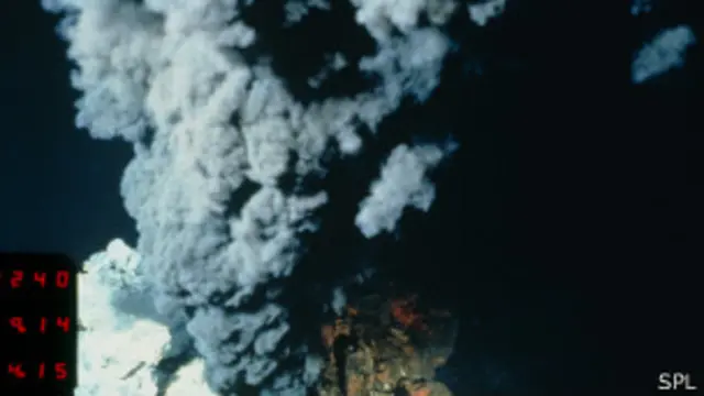 Гидротермальный источник на дне океана