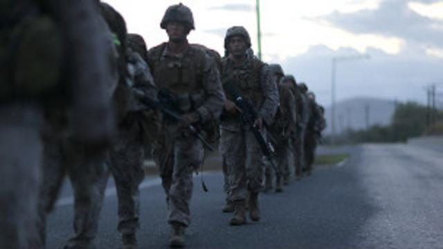 Marines americanos realizam marcha em Guantánamo Bay, em Cuba (Getty Images)