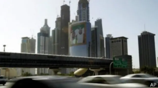 الاتهامات تضمت التواصل مع أفراد بهدف تشويه صورة الإمارات. 