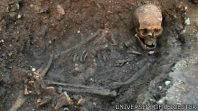 Las ciudades de Leicester y York confiaban en que los restos del monarca fueran sepultados en sus catedrales.