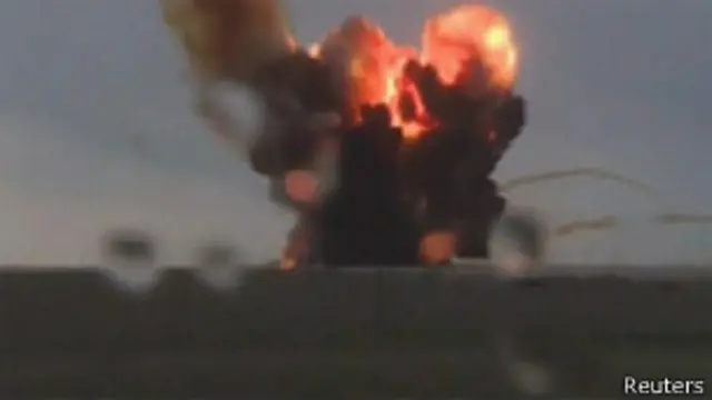 Взрыв на месте падения ракеты "Протон" 2 июля 2013 года