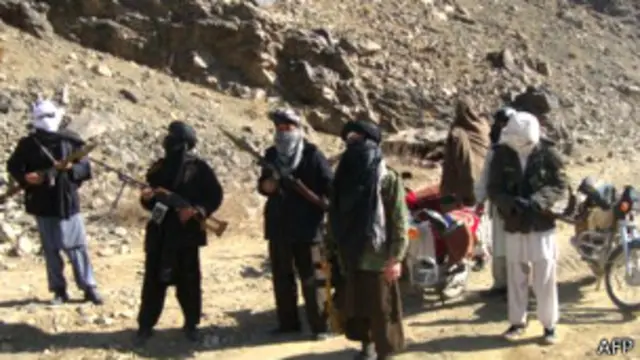 مقامات افغان معتقدند که شورشیان طالبان در نواحی مرزی پاکستان مستقر شده اند