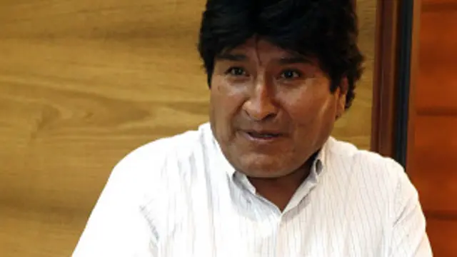 فتشت طائرة الرئيس البوليفي رغم تعارض ذلك مع الأعراف الدولية.