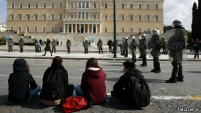 Unemployed youth in Athens, Reuters