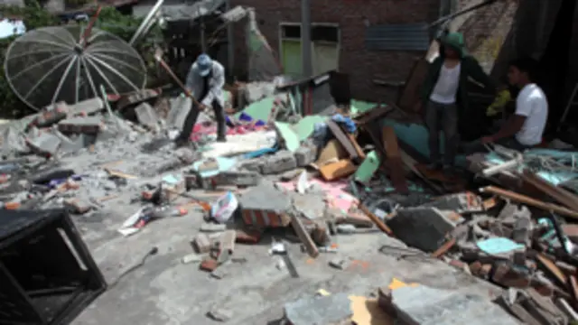 سبب الزلزال دمار كبير