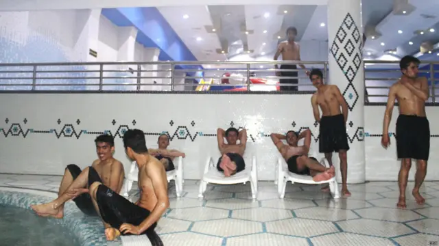 काबुल स्वीमिंग पूल