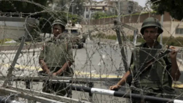 متحدث باسم القوات المسلحة نفى وجود موعد محدد لاذاعة بيان للجيش