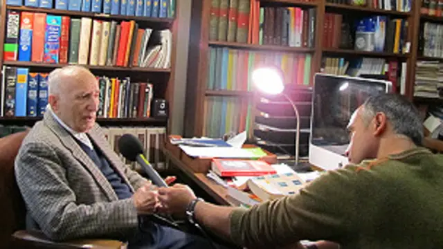 پروفسور احسان یارشاطر، ادیب ایرانی و پدیدآوردنده دانشنامه ایرانیکا