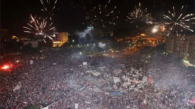 Площадь Тахрир к вечеру в среду была заполнена толпами противников президента