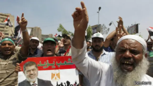 Сторонники свергнутого президента