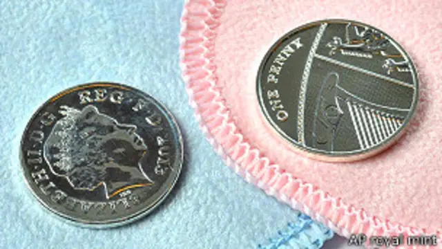 英国王室宝宝纪念银币