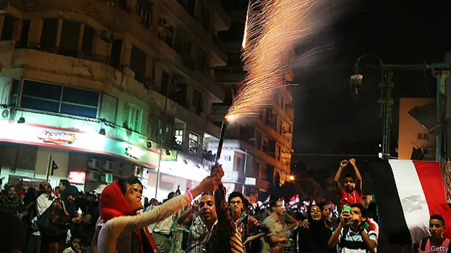 Opositores a Morsi celebran