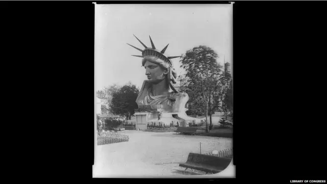 ताँबे की मूर्ति और लोहे से बने इसके ढ़ाचे की मरम्मत पिछली शताब्दी में 1984 और 1986 के दौरान की गई. मरम्मत में करीब 8.7 करोड़ डॉलर का खर्च आया.