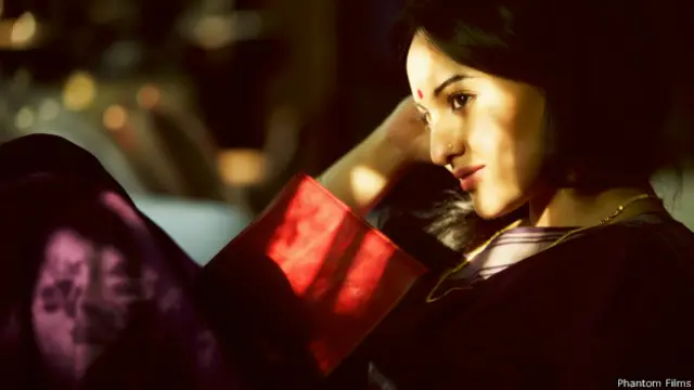 सोनाक्षी सिन्हा